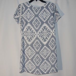 Lulus grey and white pattern dress